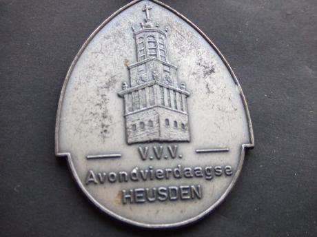 VVV avondvierdaagse Heusden oude kerktoren NH-kerk bij de begraafplaats  rijksmonument